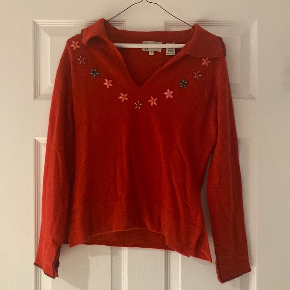 Cousin Johnny decorative red sweater. Size M.